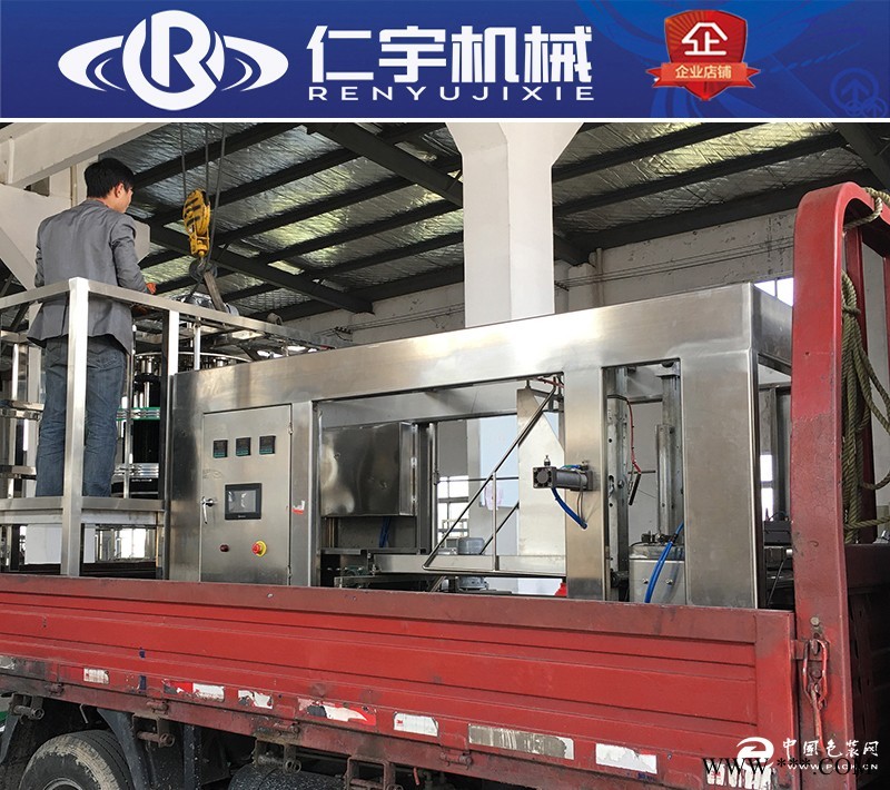 自動套袋機生產廠家擁有多年生產加工經驗