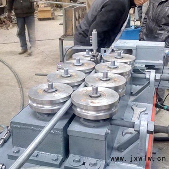 **伺服電機蔬菜大棚彎管機 工藝品打彎機器 花架滾圓機 溫室大棚鋼管頂彎彎弧機械設(shè)備