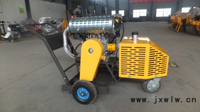 供應(yīng)華馳180路面開槽機(jī)  開槽機(jī)廠家
