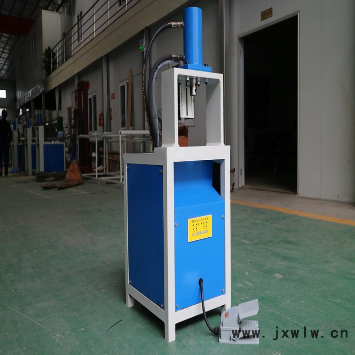 萬邦機(jī)械A(chǔ)2-R80 不銹鋼液壓沖孔機(jī) 鋼板打孔機(jī) 樓梯扶手坡口機(jī)