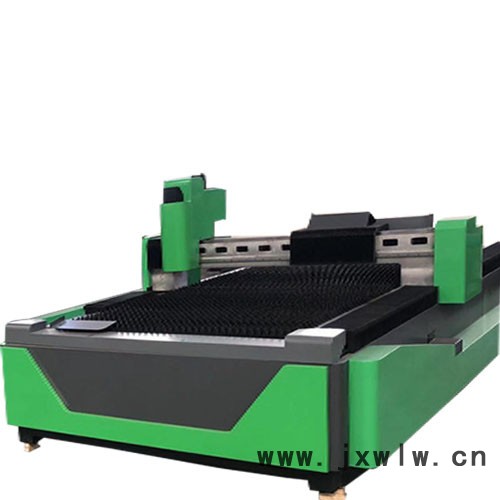 創(chuàng)鑫1530 光纖激光切割機 大型切割機設備 全自動金屬激光切割機