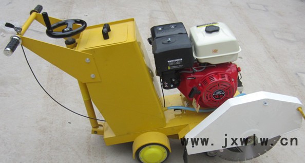 供應(yīng)汽油馬路切割機(jī)、路面切割機(jī)