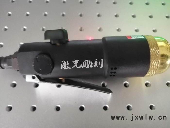 衛(wèi)浴鏡激光打標(biāo)機(jī) 浴鏡激光刻字機(jī) 30W打標(biāo)機(jī)