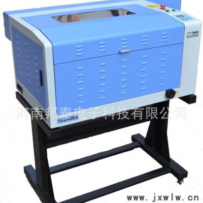 木刻畫(huà)激光雕刻機(jī) 小型激光雕刻機(jī)4060新款直銷(xiāo)
