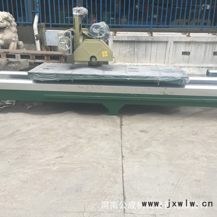 山東石材機(jī)械報(bào)價(jià) 紅外線切割機(jī)價(jià)格石材切邊機(jī)機(jī)械直銷