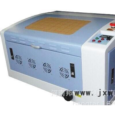 直銷(xiāo)高精度工藝品激光雕刻機(jī)3040皮革木工雕刻機(jī)