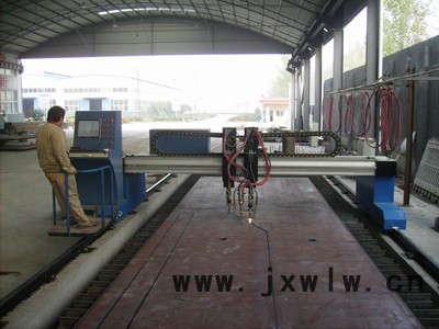 河南臺式數(shù)控切割機(jī)廠家