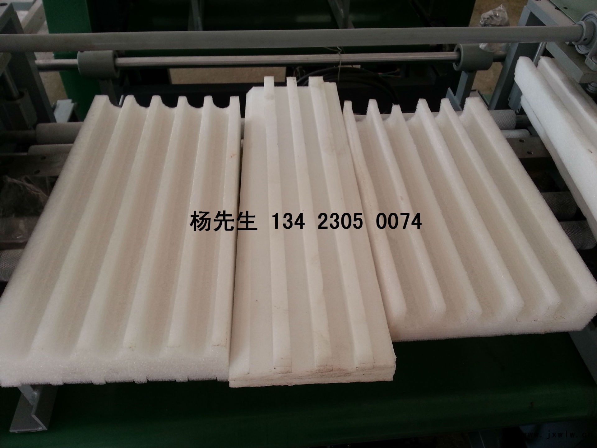 珍珠棉挖槽機(jī)10