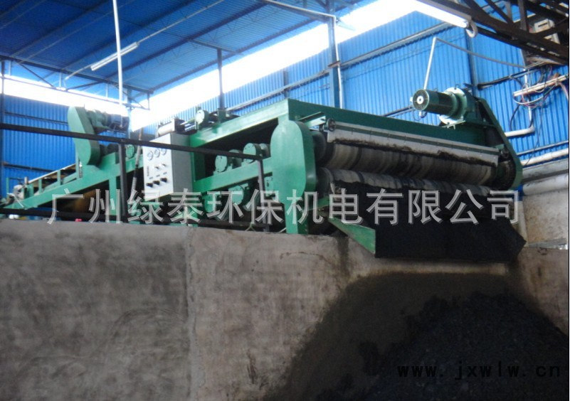 帶式壓濾機(jī)壓榨機(jī)脫水機(jī)陶瓷機(jī)15622758282